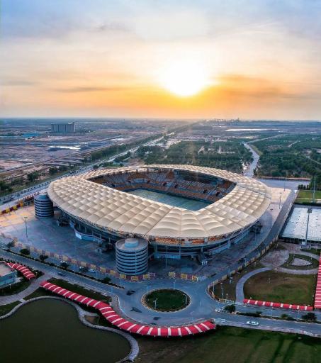 عکس ورزشگاه فولاد آرنا