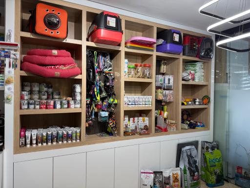 عکس کلینیک دامپزشکی دکتر روشن پژوه