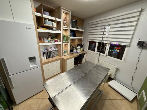 عکس کلینیک دامپزشکی دکتر روشن پژوه