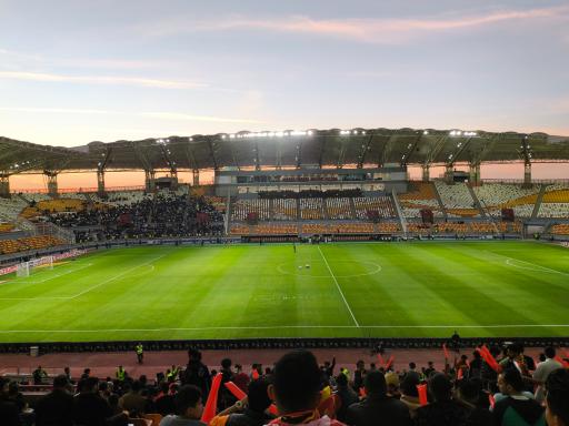 عکس ورزشگاه فولاد آرنا