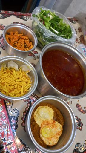عکس آشپزخانه مرکزی طعم خوشبختی