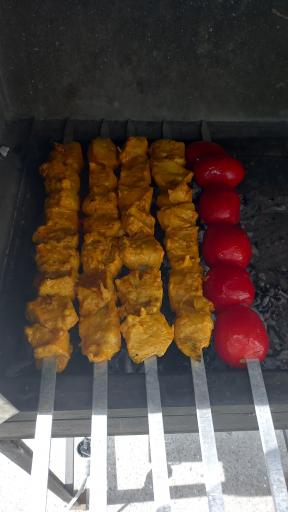 عکس آشپزخانه مرکزی طعم خوشبختی