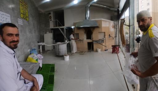 عکس نانوایی سنگکی سنتی