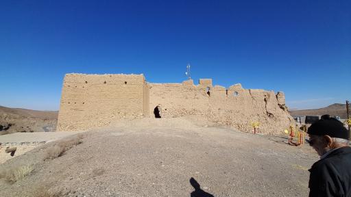 عکس قلعه هنجن