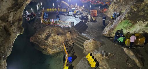 عکس نگهبانی و ورودی غار آبی سهولان 