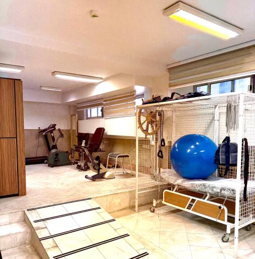 عکس کلینیک جامع توانبخشی وحدت