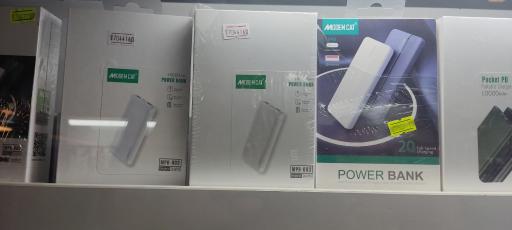 عکس فروشگاه لوازم جانبی و کلوپ فیلم آهنگ پلی