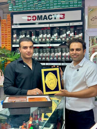 عکس گالری پارادایس  کاشت ناخن و پوستی 