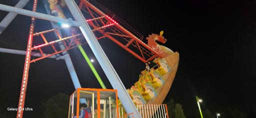 عکس شهربازی بزرگ غدیر