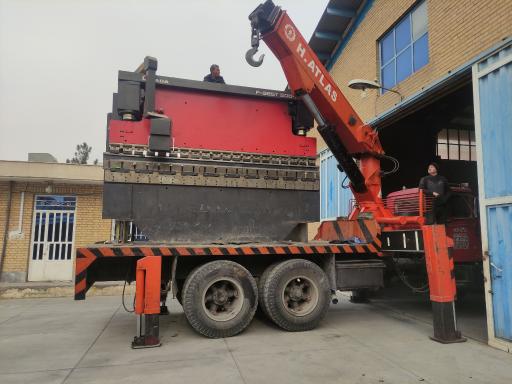 عکس برش لیزر متال