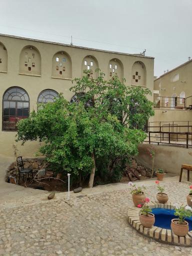 عکس  اقامتگاه بومگردی و سفره خانه سنتی مارکو