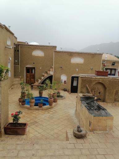 عکس  اقامتگاه بومگردی و سفره خانه سنتی مارکو