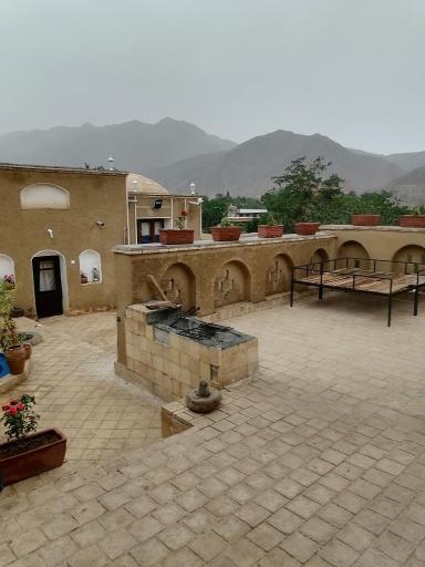 عکس  اقامتگاه بومگردی و سفره خانه سنتی مارکو