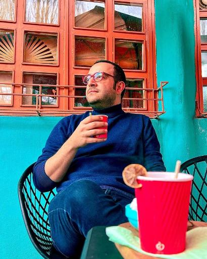 عکس کافه قنادی گوزن