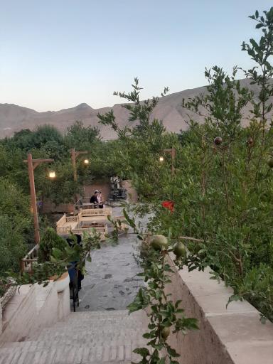 عکس رستوران باغ ناربُن