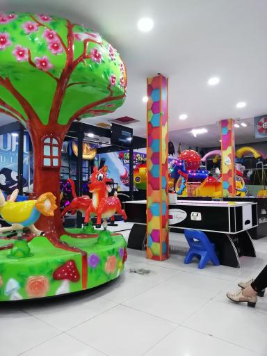 عکس سرزمین بازی گل نرگس