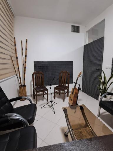 عکس آموزشگاه موسیقی صبا
