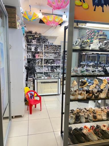 عکس کفش بچگانه