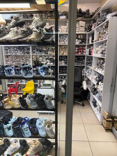 عکس کفش بچگانه