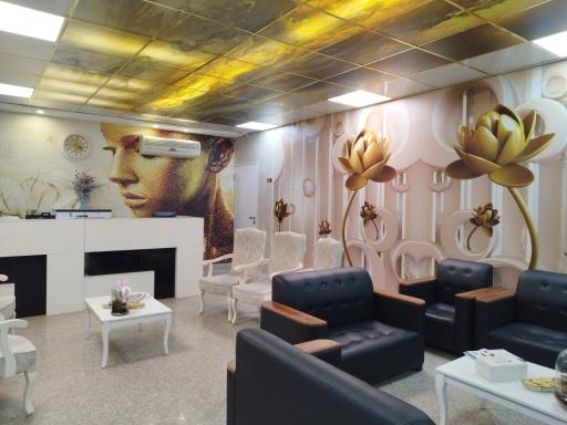 عکس دکتر نیلوفر چرخند