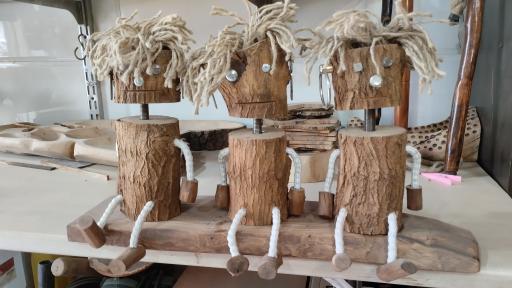 عکس کارگاه نجاری پدر ژپتو 