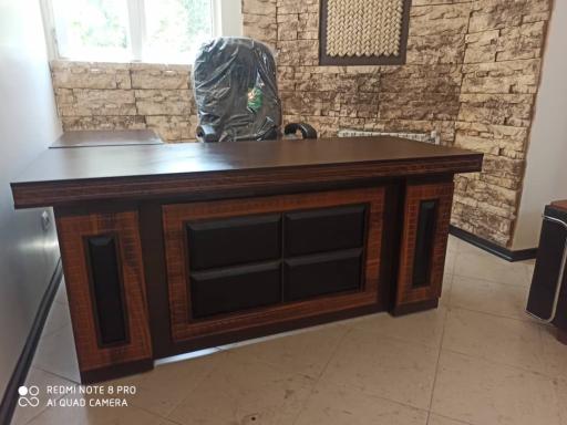 عکس تولیدی و فروشگاه مبلمان وتجهیزات اداری هاشمی چوب