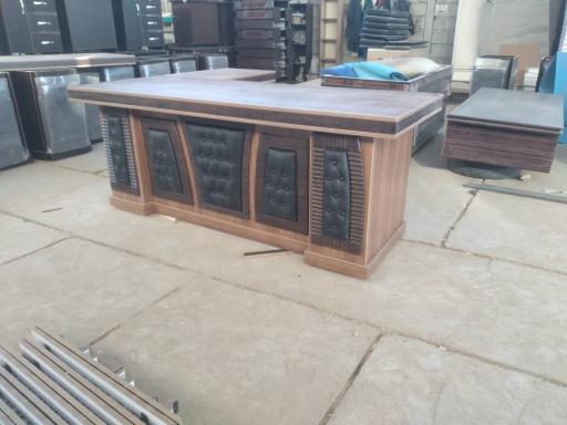 عکس تولیدی و فروشگاه مبلمان وتجهیزات اداری هاشمی چوب