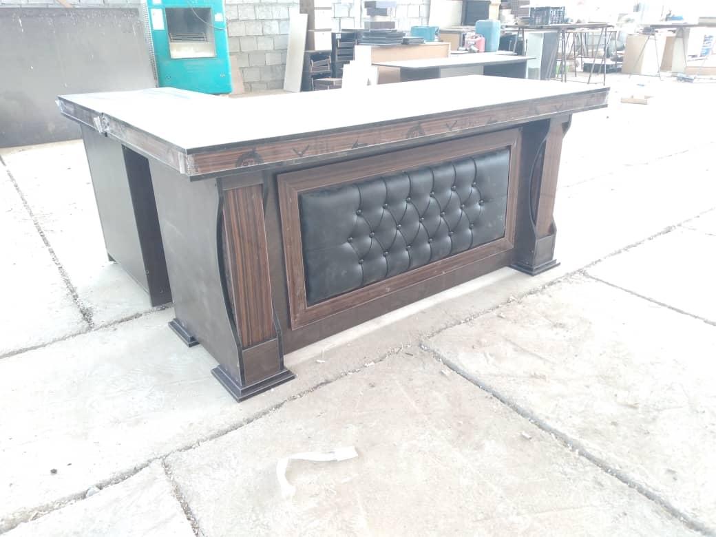 عکس تولیدی و فروشگاه مبلمان وتجهیزات اداری هاشمی چوب