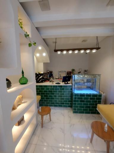 عکس کافه کاشی 