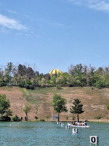 دریاچه ورزشگاه آزادی