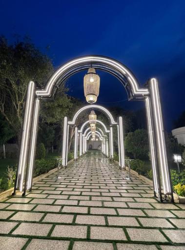 عکس باغ عمارت سه گل