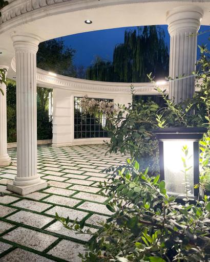 عکس باغ عمارت سه گل