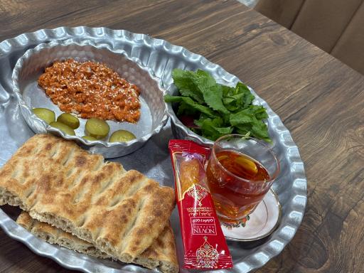 عکس صبحانه و فست فود باجیلار