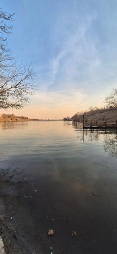 عکس دریاچه ورزشگاه آزادی