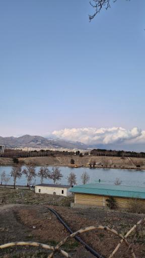 عکس دریاچه ورزشگاه آزادی
