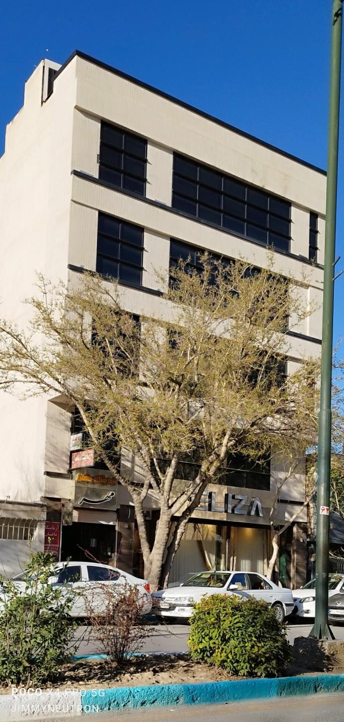 عکس آزمایشگاه ماهان