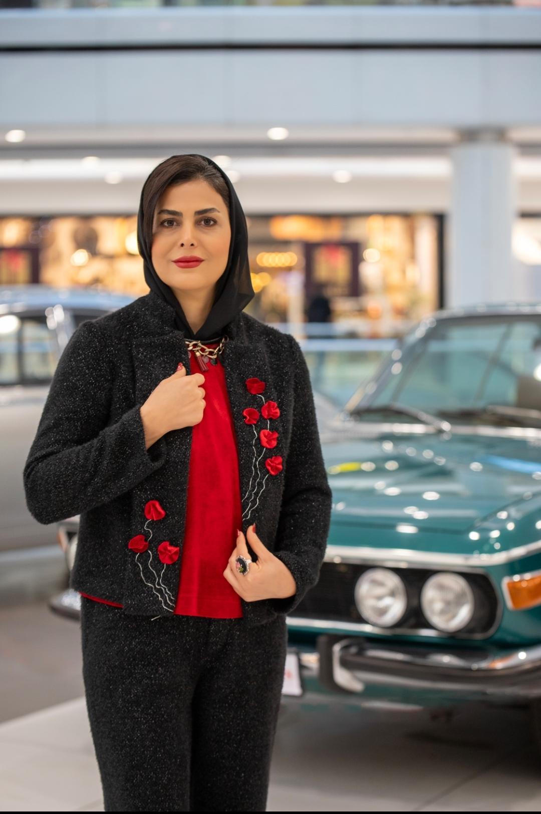 عکس آموزشگاه خیاطی و مزون مونارشین