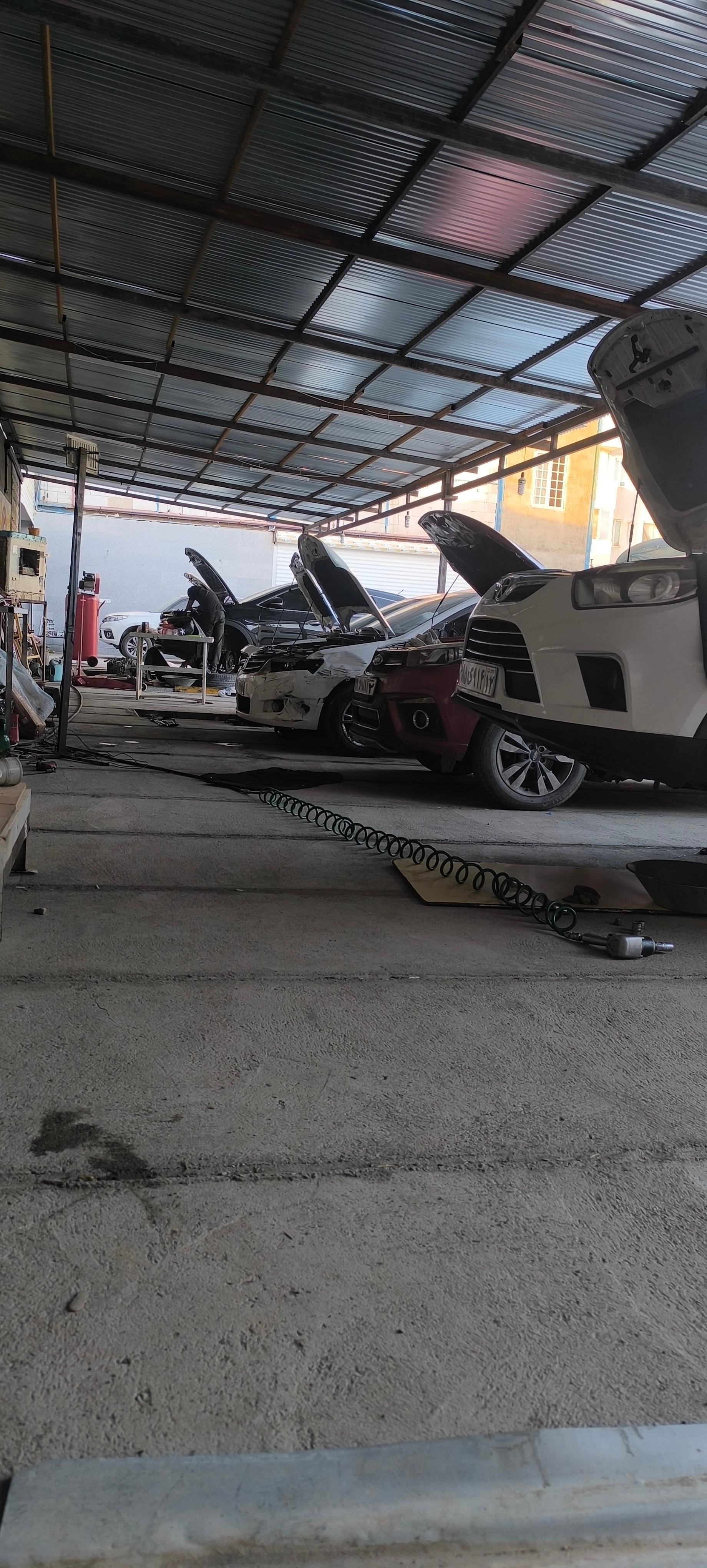 عکس نمایندگی تویوتا هیوندا کیا