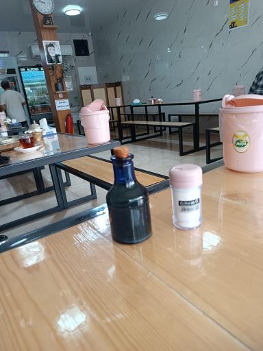 عکس سفره خانه صداقت 