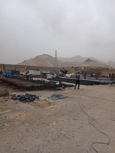 آهن آلات و جرثقیل مظلومی