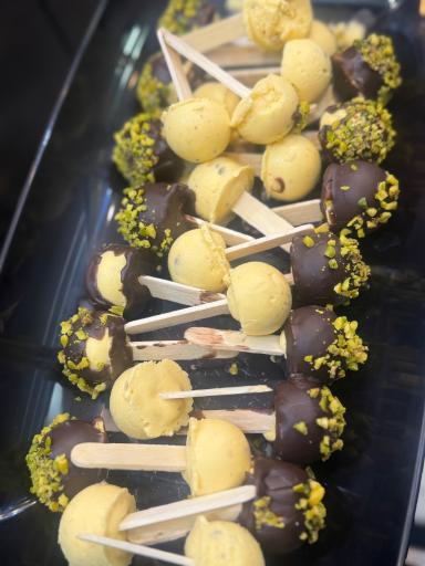 عکس آبمیوه بستنی گاومیش