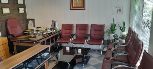 عکس مشاور املاک خانه سبز 