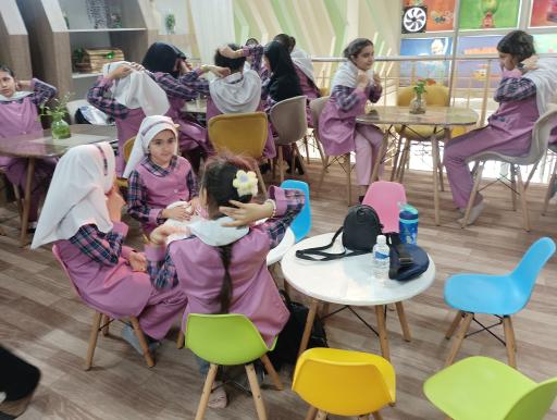 عکس پیش دبستان و دبستان دخترانه نفیس