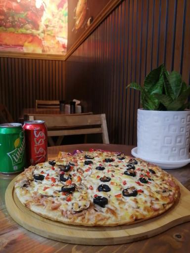 عکس مستر پیتزا