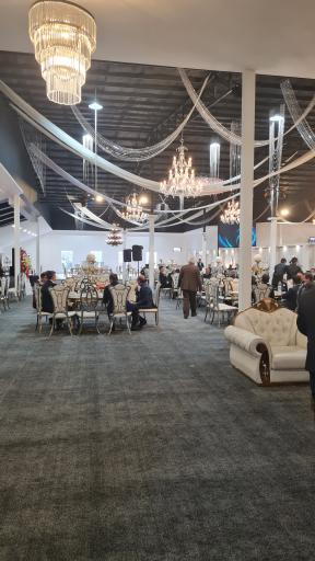 عکس باغ تالار شب