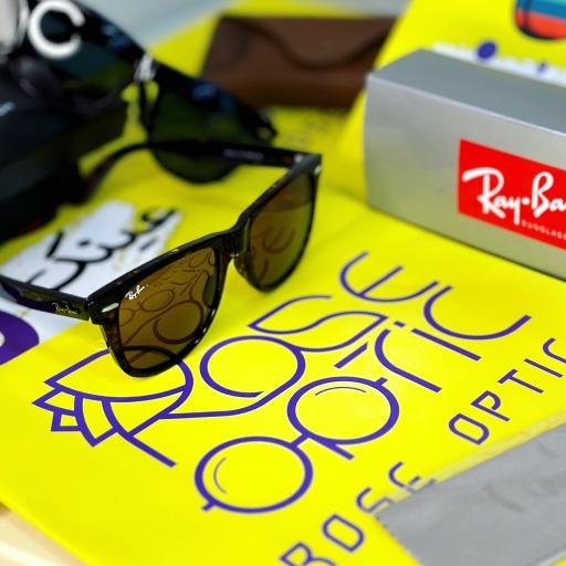 عکس عینک فروشی رُز