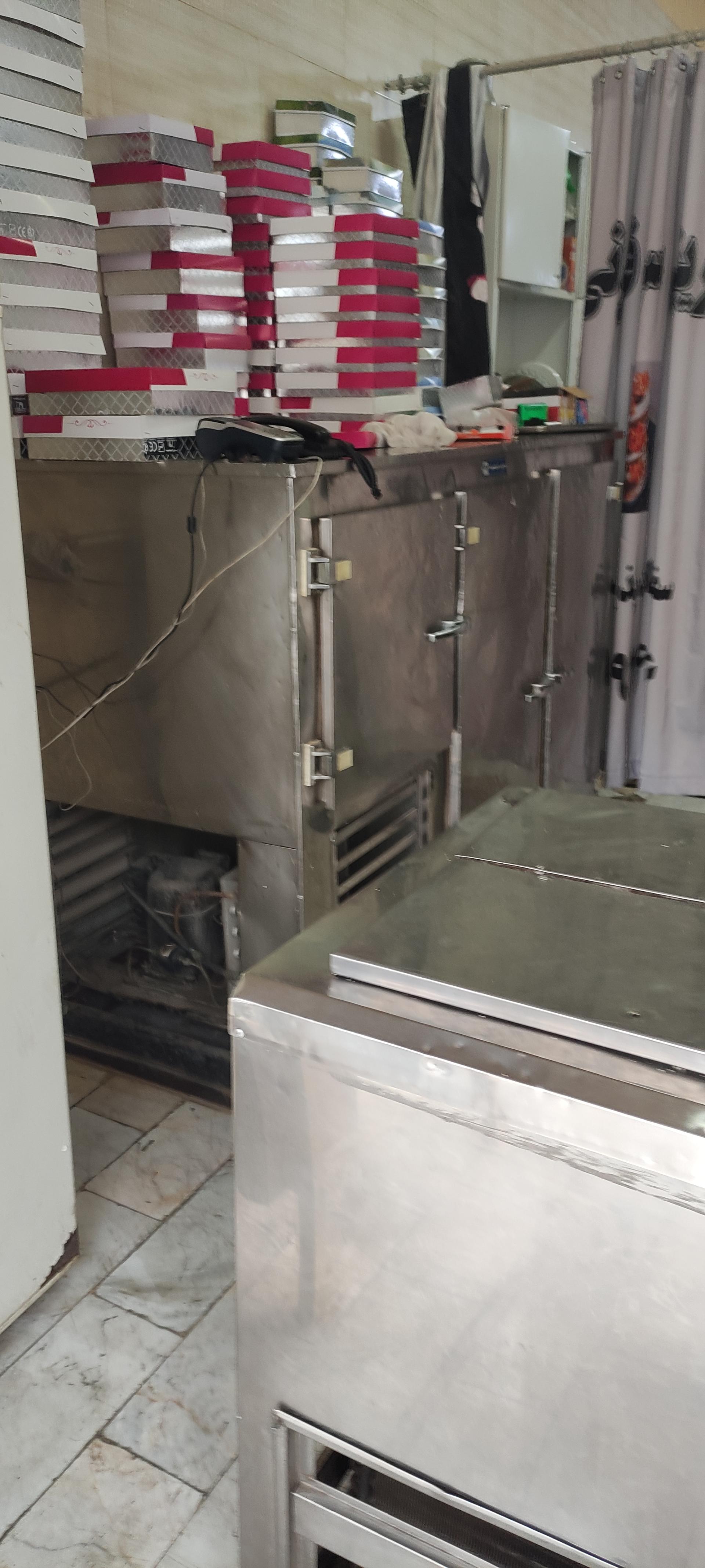 عکس شیرینی پزی فراهانی