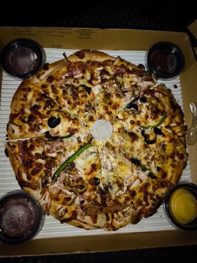 عکس پیتزا باشی