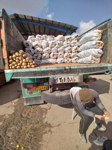 عکس بار فروشی حاج مصطفی کاظمی
