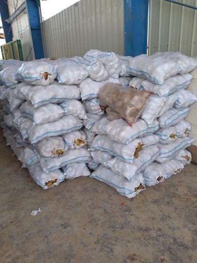 عکس بار فروشی حاج مصطفی کاظمی